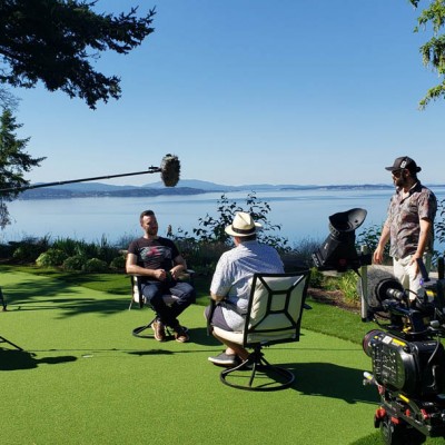 On set directing an episode of Hors Québec in Victoria, 2022